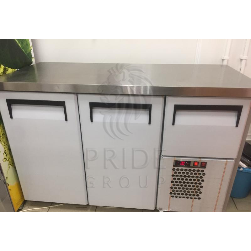 Холодильный барный стол T57 M2-1 0430 (BAR-250 Carboma)